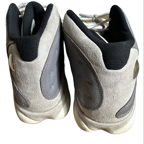 Jordan 13 Retro
Atmosphere Grey - Picture 5 of 8